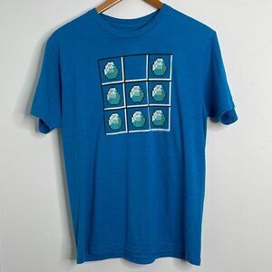 Mojang and Jinx Minecraft T-shirt.  Size Medium.